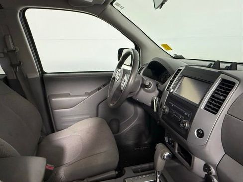 Used 2019 Nissan Frontier SV AWD/4WD image 50