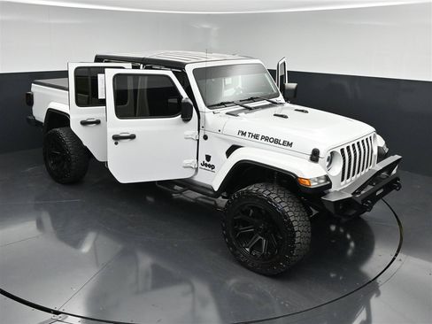 Used 2020 Jeep Gladiator Sport w/ Quick Order Package 24S AWD/4WD image 34