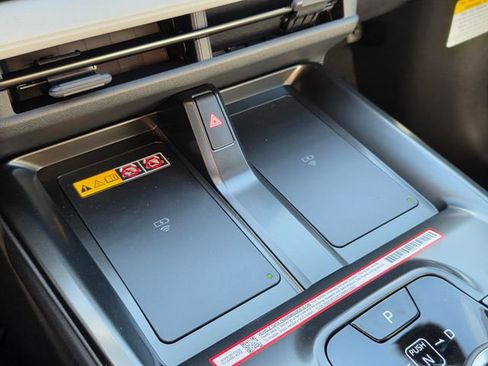 New 2026 Subaru Solterra image 28