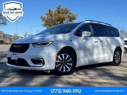 Used 2021 Chrysler Pacifica Touring-L
