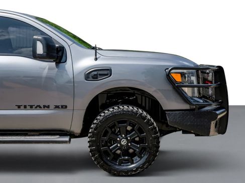 Used 2018 Nissan Titan SL w/ Midnight Edition AWD/4WD image 6