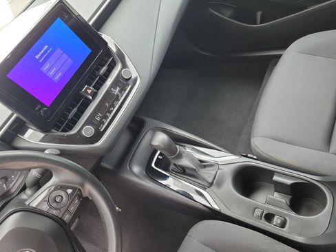 Used 2024 Toyota Corolla LE FWD image 39