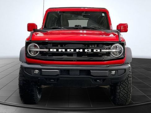Used 2021 Ford Bronco Outer Banks w/ Sasquatch Package AWD/4WD image 3