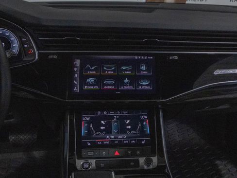 Used 2022 Audi Q7 Premium Plus image 4