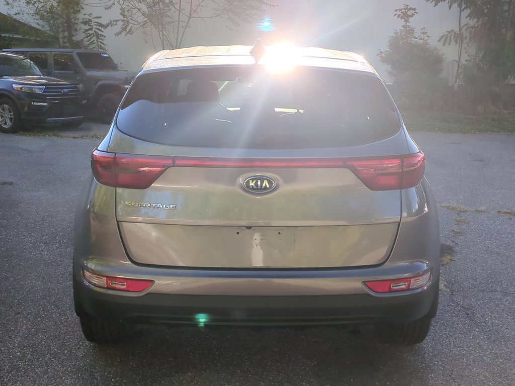 Used 2017 Kia Sportage LX AWD/4WD image 5