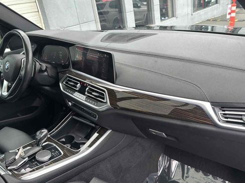Used 2019 BMW X5 xDrive40i w/ Premium Package 2 AWD/4WD image 16