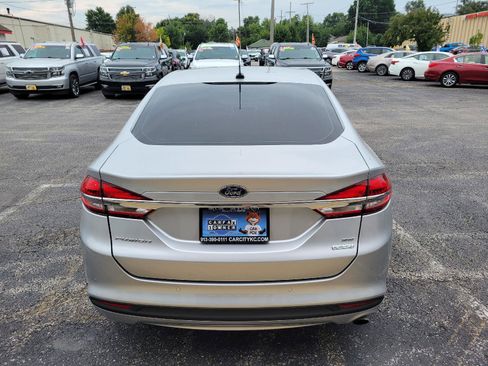 Used 2017 Ford Fusion SE w/ Fusion SE Technology Package FWD image 27
