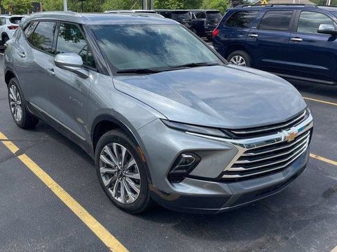 Used 2023 Chevrolet Blazer Premier w/ Driver Confidence II Package AWD/4WD image 4