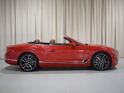 Certified 2023 Bentley Continental GT Azure image 5