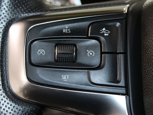 Used 2025 Chevrolet Blazer LT image 31