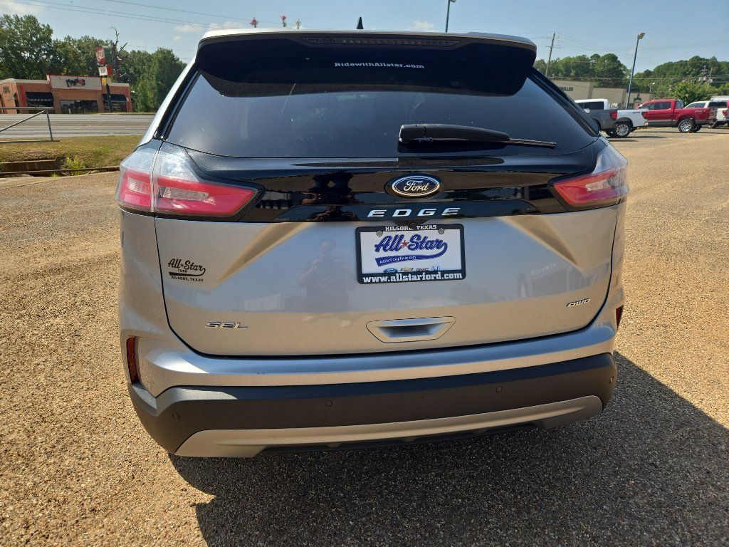Used 2024 Ford Edge SEL AWD/4WD image 4