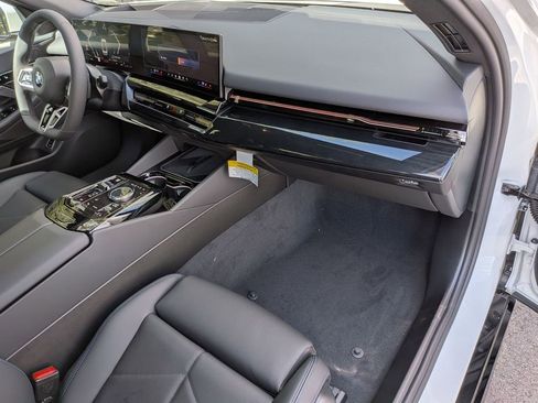 New 2026 BMW 530i image 11