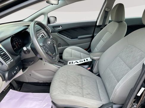 Used 2016 Kia Forte LX FWD image 19