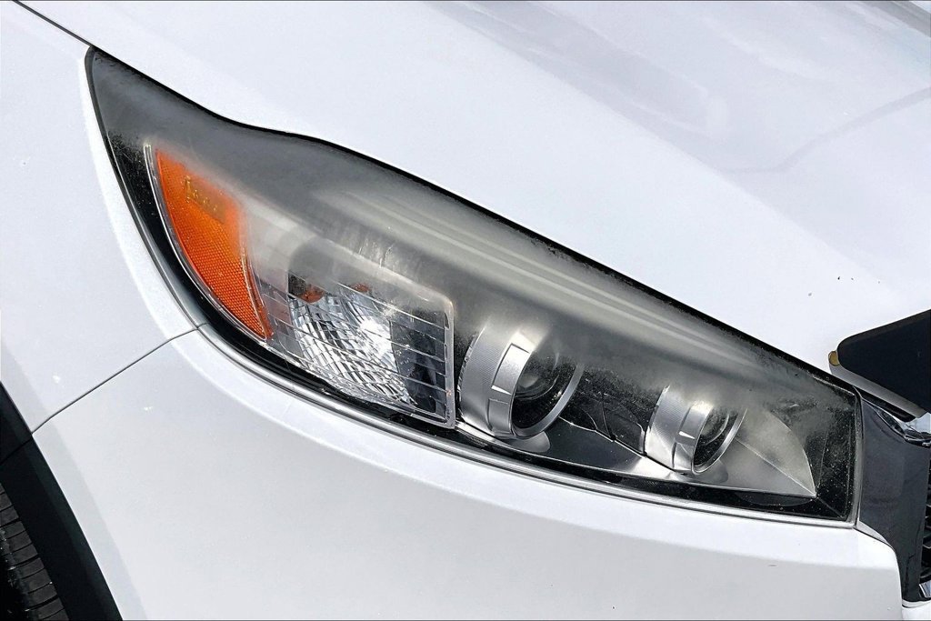 Used 2016 Kia Sorento AWD w/ LX Convenience Package image 29