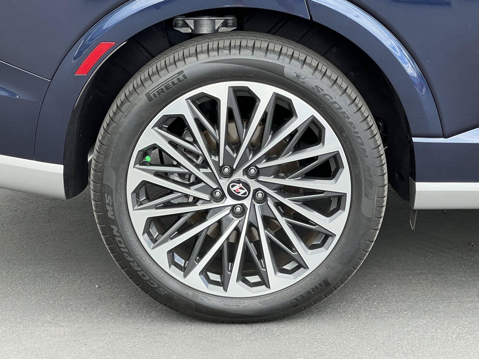 Certified 2026 Hyundai Palisade Calligraphy AWD/4WD image 22