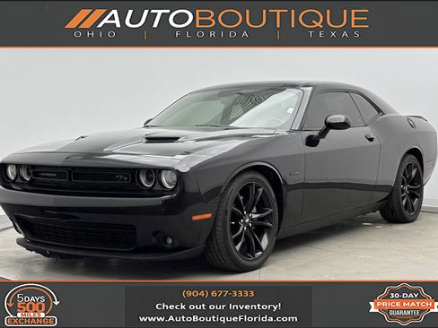Used 2017 Dodge Challenger R/T Plus image 1