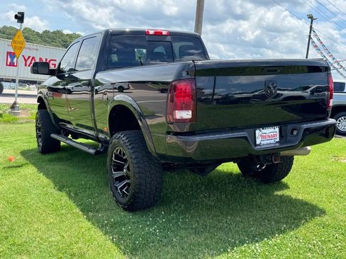Used 2018 RAM 2500 Laramie w/ Sport Appearance Group AWD/4WD image 6
