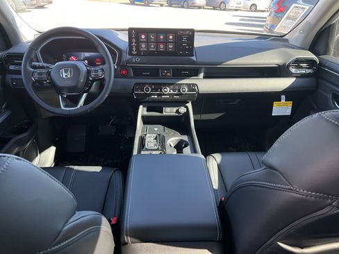 New 2026 Honda Pilot Touring image 21