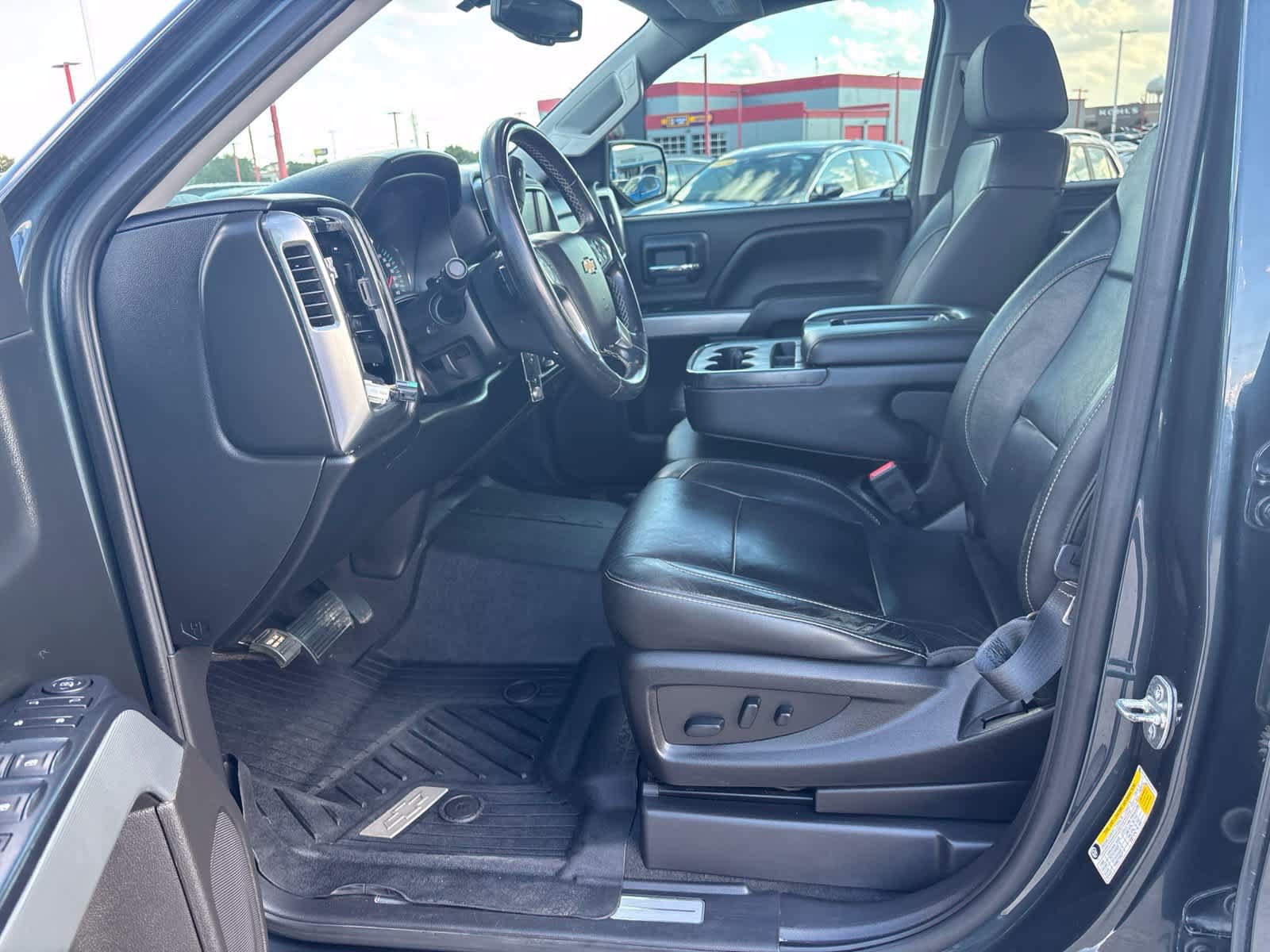Used 2018 Chevrolet Silverado 1500 LT w/ Texas Edition AWD/4WD image 11