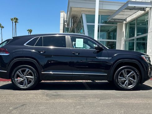 Used 2024 Volkswagen Atlas Cross Sport SEL R-Line AWD/4WD image 3