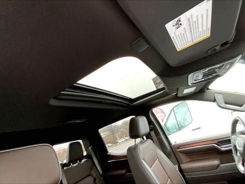 Used 2025 GMC Sierra 1500 Denali w/ Technology Package image 18
