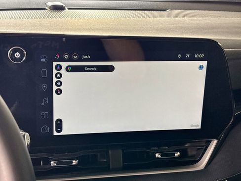 Used 2025 Chevrolet Equinox LT FWD image 16