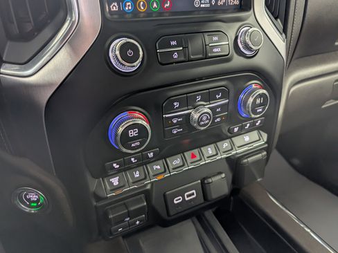 Used 2023 GMC Sierra 3500 SLT w/ SLT Preferred Package image 26