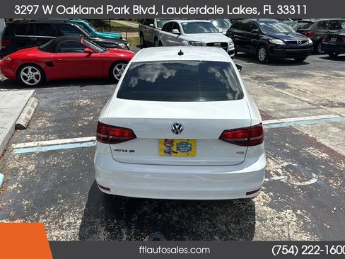 Used 2017 Volkswagen Jetta SE FWD image 10