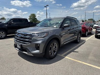 Used 2025 Ford Explorer Active w/ Active Comfort Package