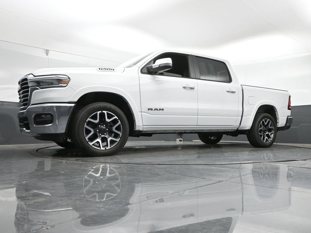 Used 2026 RAM 1500 Laramie AWD/4WD image 43