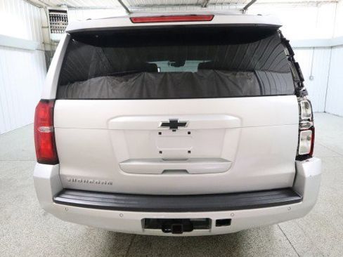 Used 2019 Chevrolet Suburban LT w/ Max Trailering Package image 8