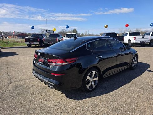 Used 2019 Kia Optima S w/ S Panoramic Sunroof Package FWD image 3