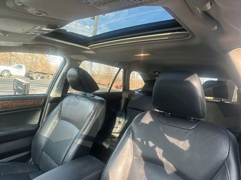 Used 2017 Subaru Outback 2.5i Limited image 21