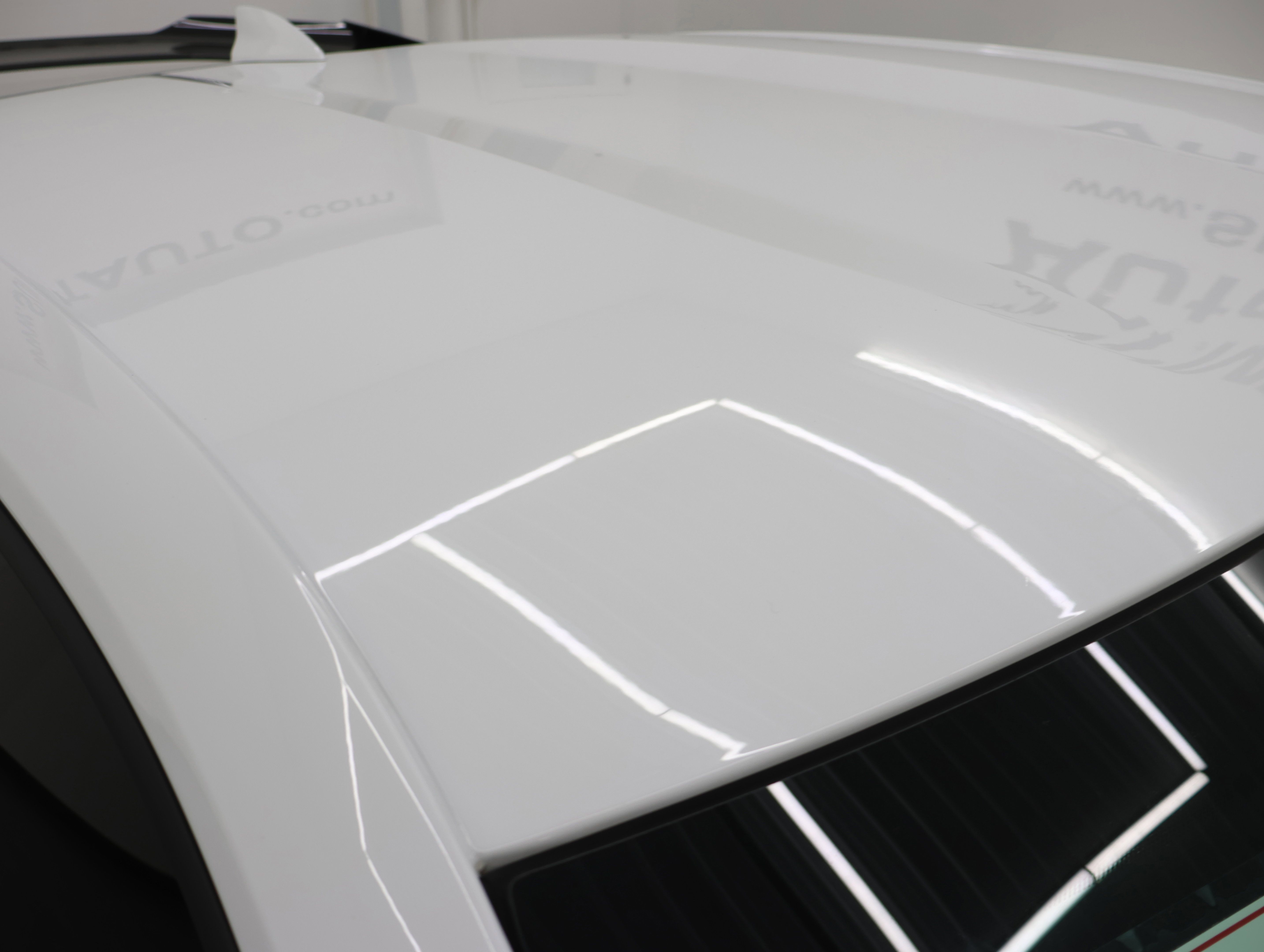 Used 2019 Chevrolet Camaro ZL1 RWD image 4
