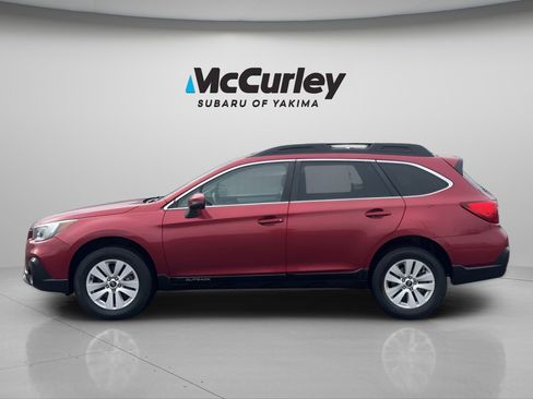 Used 2018 Subaru Outback 2.5i Premium image 2