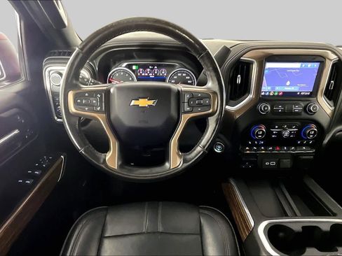 Used 2019 Chevrolet Silverado 1500 High Country w/ Technology Package RWD image 6