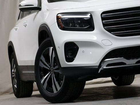 Certified 2025 Mercedes-Benz GLB 250 4MATIC image 6