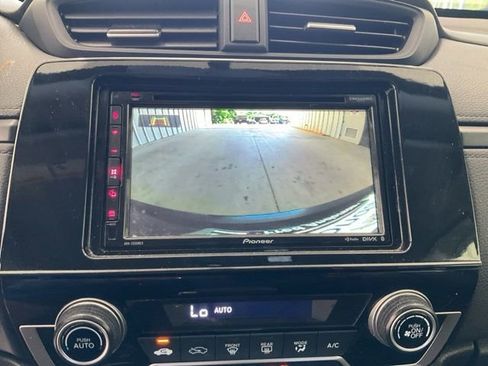 Used 2018 Honda CR-V LX image 12