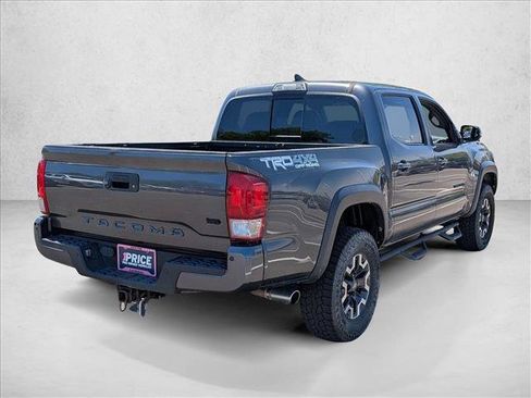 Used 2017 Toyota Tacoma TRD Off-Road w/ Premium & Technology Package AWD/4WD image 5