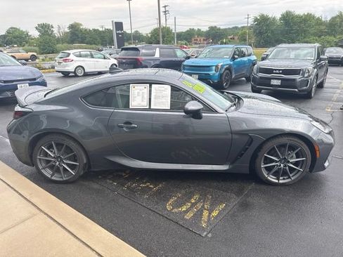Used 2024 Subaru BRZ Limited RWD image 8