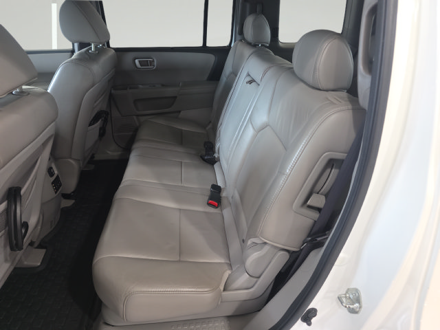 Used 2011 Honda Pilot Touring image 25