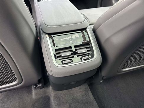 New 2026 Volvo XC90 B6 Ultra w/ Protection Package Premier image 32