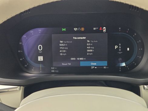 Used 2023 Volvo XC60 B5 Ultimate w/ Climate Package image 24