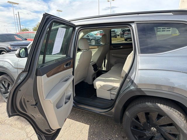 Certified 2025 Volkswagen Atlas SE AWD/4WD image 15
