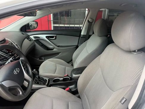 Used 2016 Hyundai Elantra SE image 8