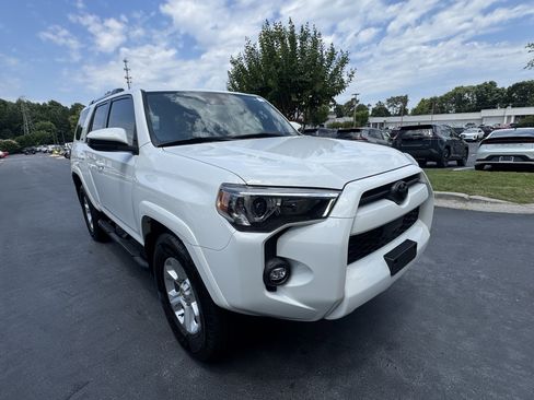 Certified 2023 Toyota 4Runner SR5 RWD image 3