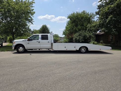 Used 2012 Ford F350 Lariat w/ Lariat Interior Pkg image 5