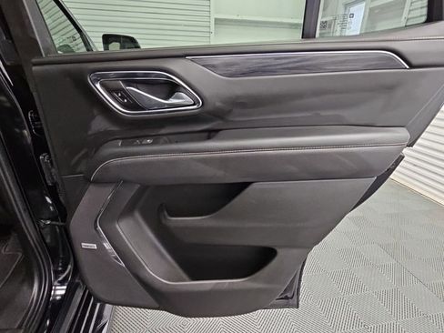 Used 2022 GMC Yukon SLT w/ SLT Premium Package AWD/4WD image 41