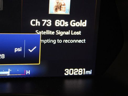 Used 2024 Chevrolet Colorado W/T image 18