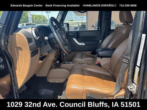 Used 2012 Jeep Wrangler Unlimited Rubicon w/ Dual Top Group AWD/4WD image 11